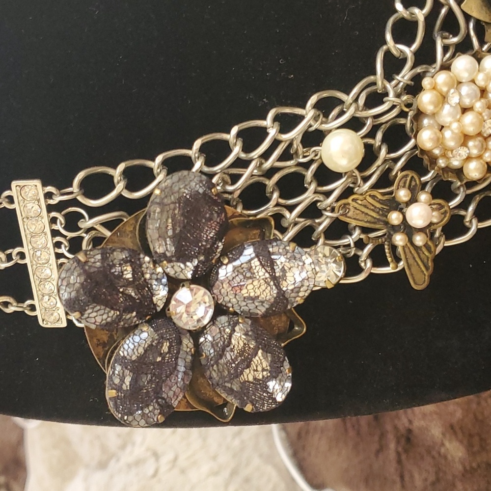 Necklace - Picture 4 of 7